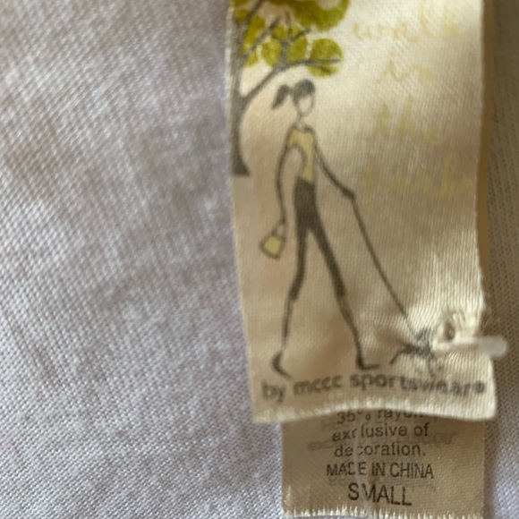 Pretty, summer, cold shoulder top, with sailboat BUNDLE 2 OR MORE FOR THIS PRICE - Picture 4 of 5